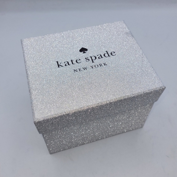 Kate Spade New York X Disney  Minnie Mouse Coin Purse Polka Dot Bow Bag - Picture 8 of 15